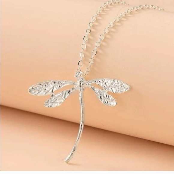 Dragonfly Necklace  Tarnish resistant NP - Picture 10 of 13